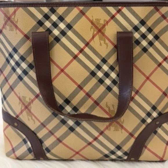 Dbl Authentic Burberry Tan and Brown Plaid Classic Tote Bag With Dustbag - Picture 6 of 7